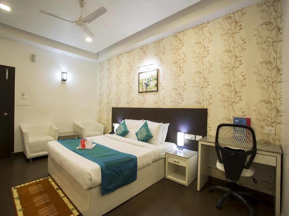 Oyo Rooms Near Cosmos Mall Siliguri Exterior foto